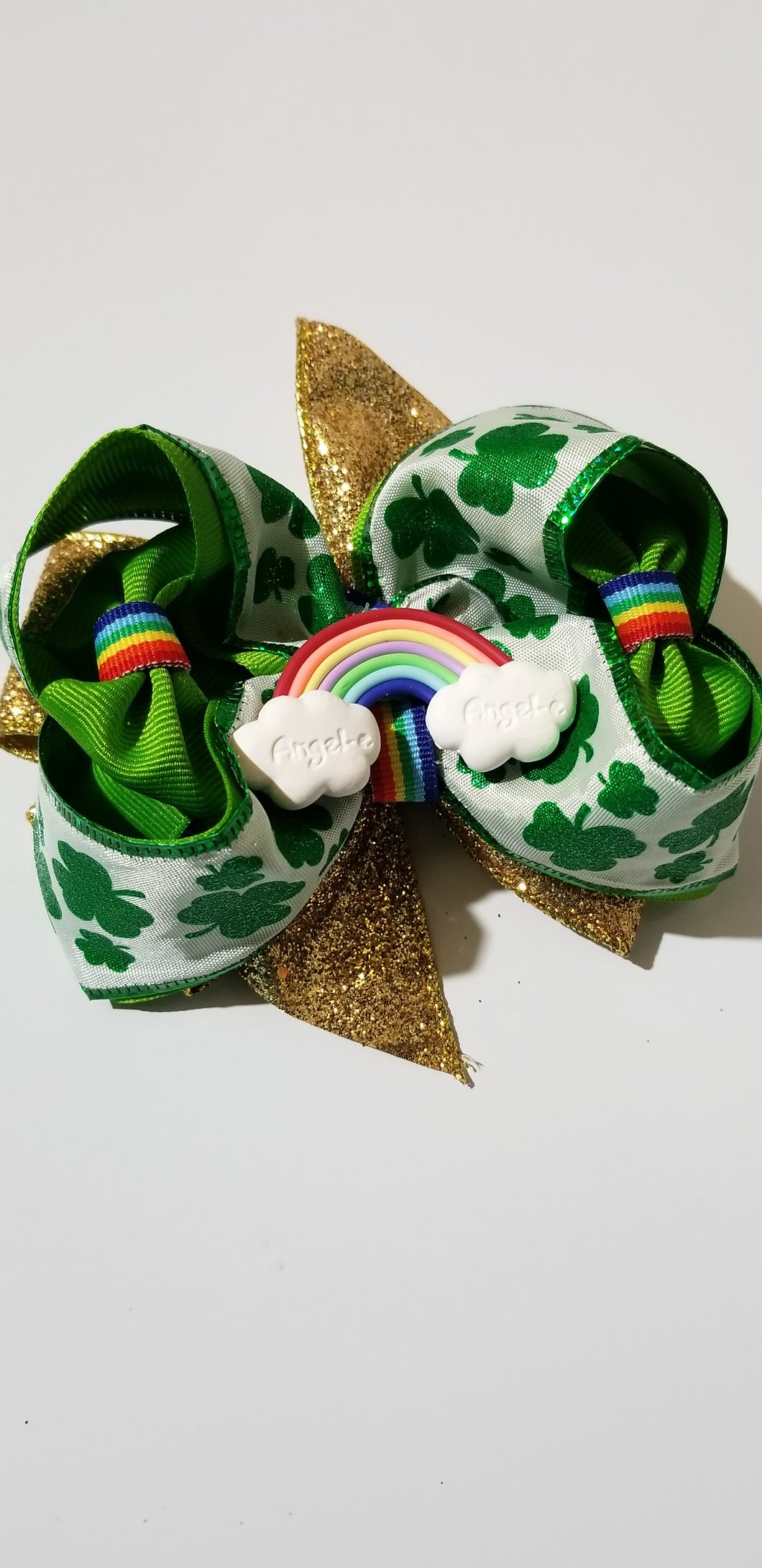 Green clover rainbow bow