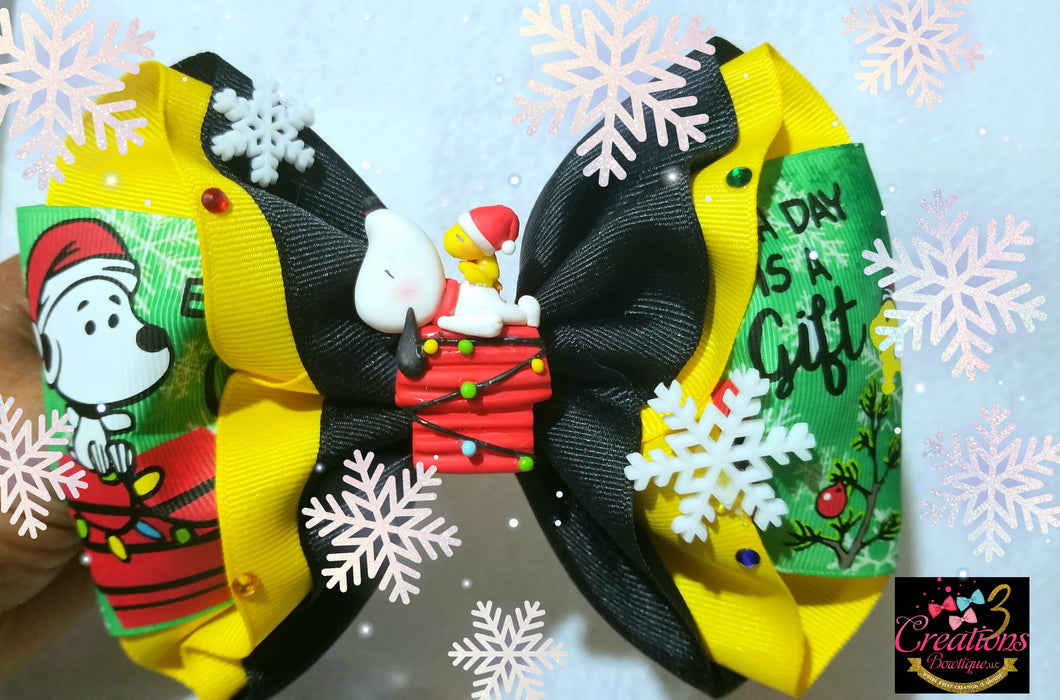 Snoopy Inspired bow